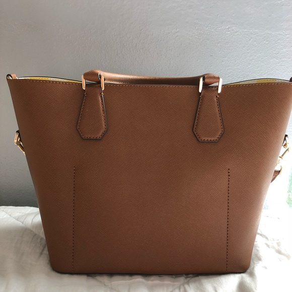 BRAND NEW!! Michael Kors two-way purse - Picture 3 of 7